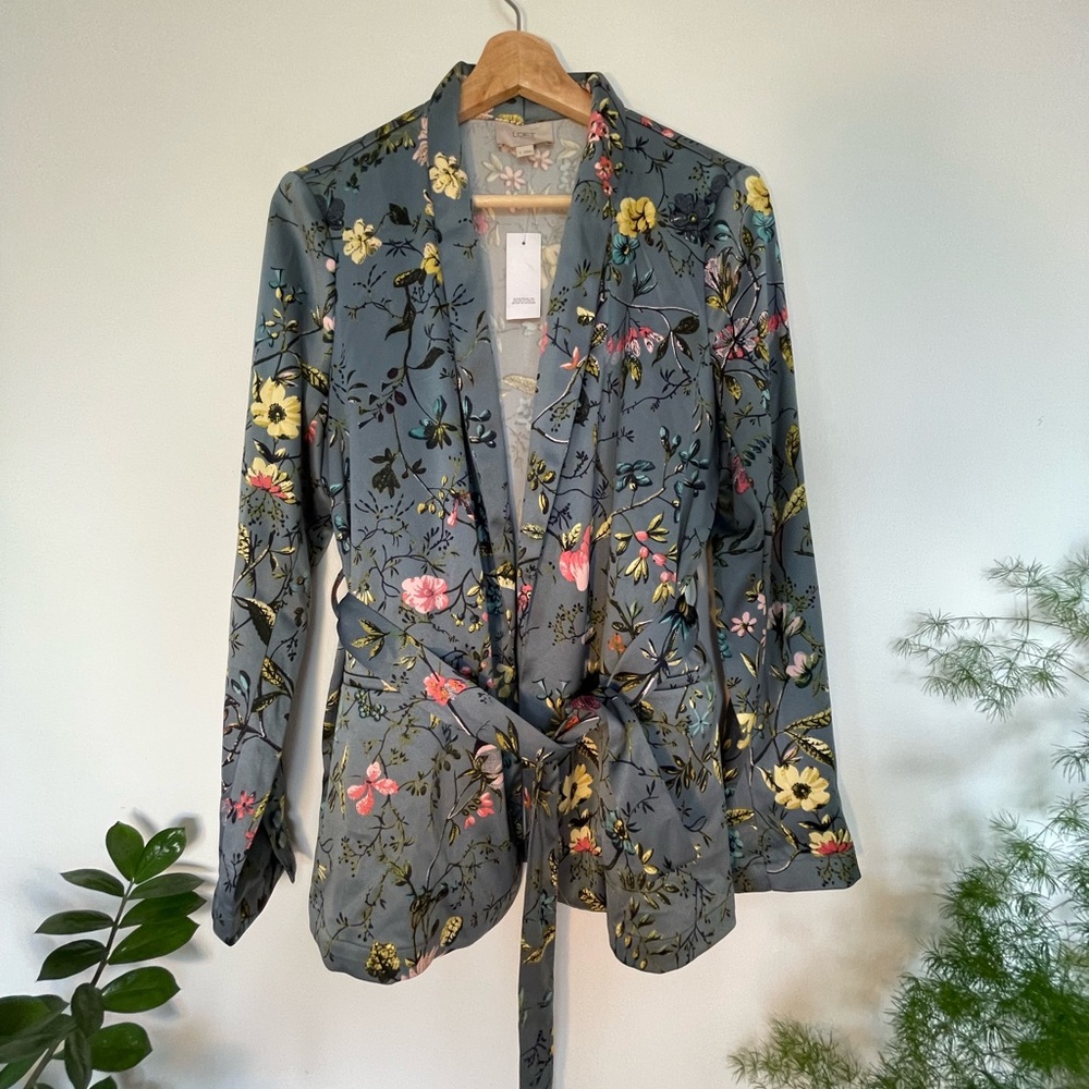 Loft floral/blue satin open front tie Blazer